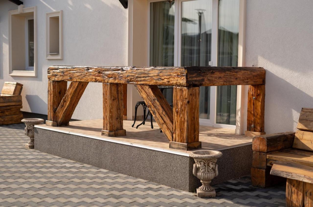 Boutique Vila Cristian  Exteriér fotografie