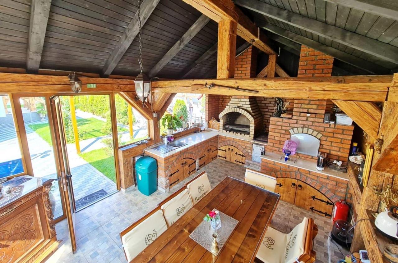 Boutique Vila Cristian  Exteriér fotografie